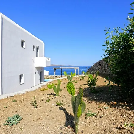 Nikoi Villa *