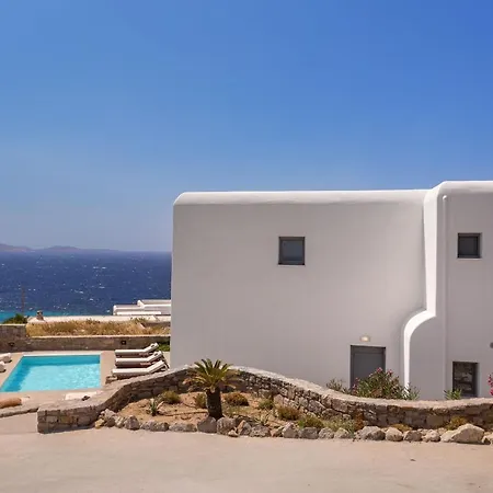 Nikoi * Mykonos Town